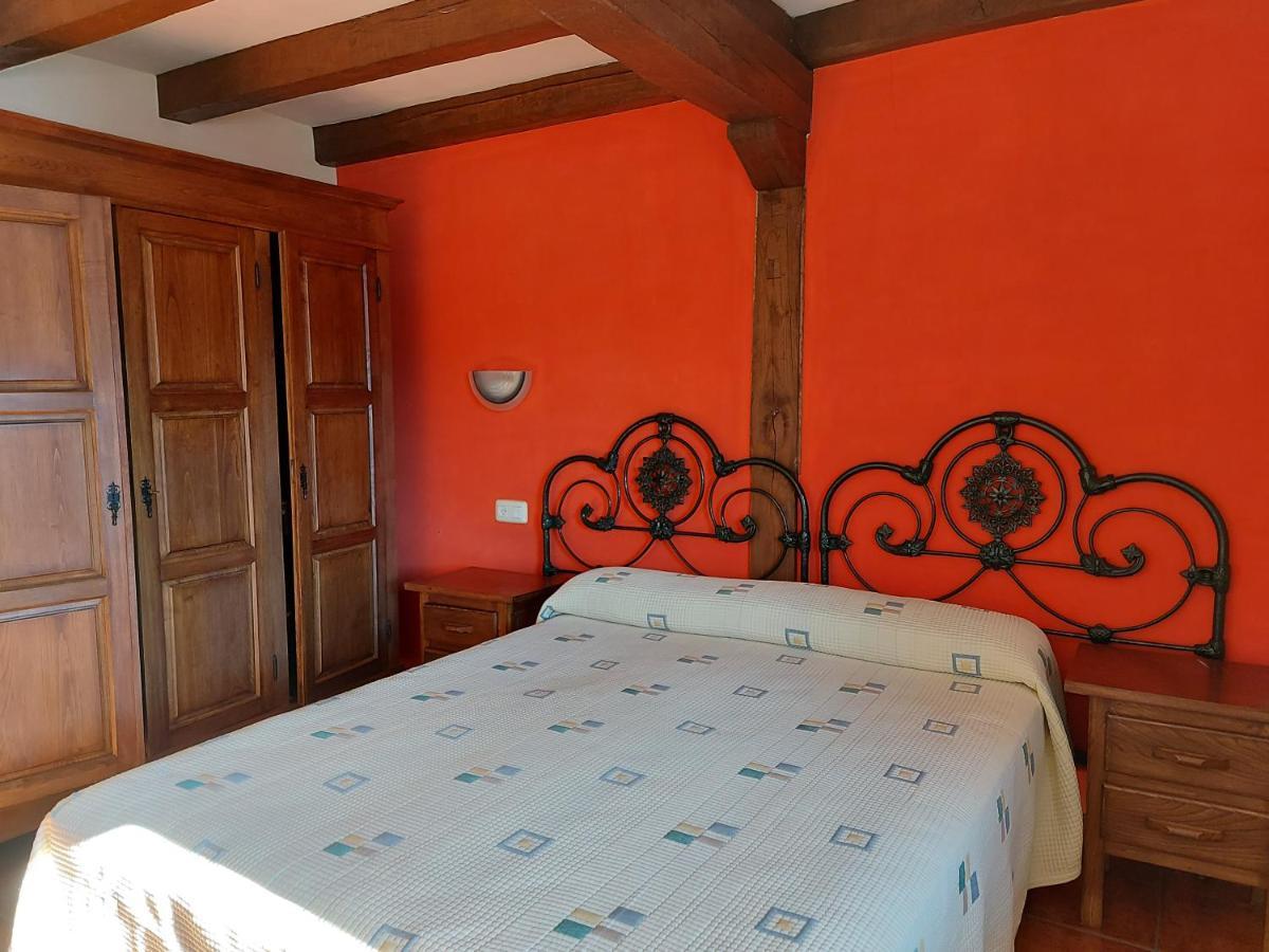 Apartamentos Rurales Las Rocas De Brez Camaleno Exterior photo