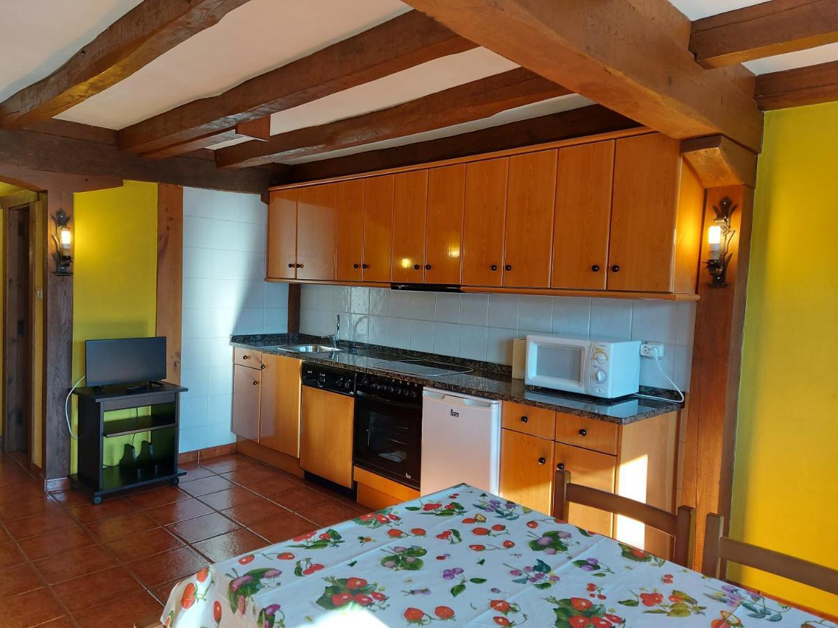 Apartamentos Rurales Las Rocas De Brez Camaleno Exterior photo