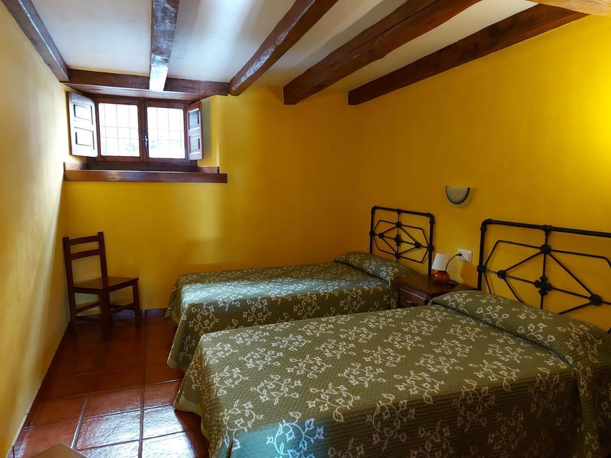 Apartamentos Rurales Las Rocas De Brez Camaleno Exterior photo