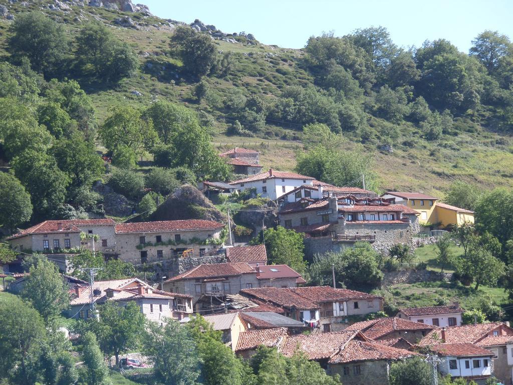Apartamentos Rurales Las Rocas De Brez Camaleno Exterior photo