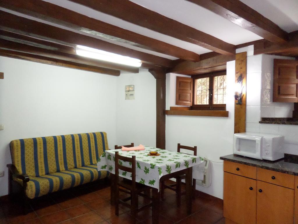 Apartamentos Rurales Las Rocas De Brez Camaleno Exterior photo