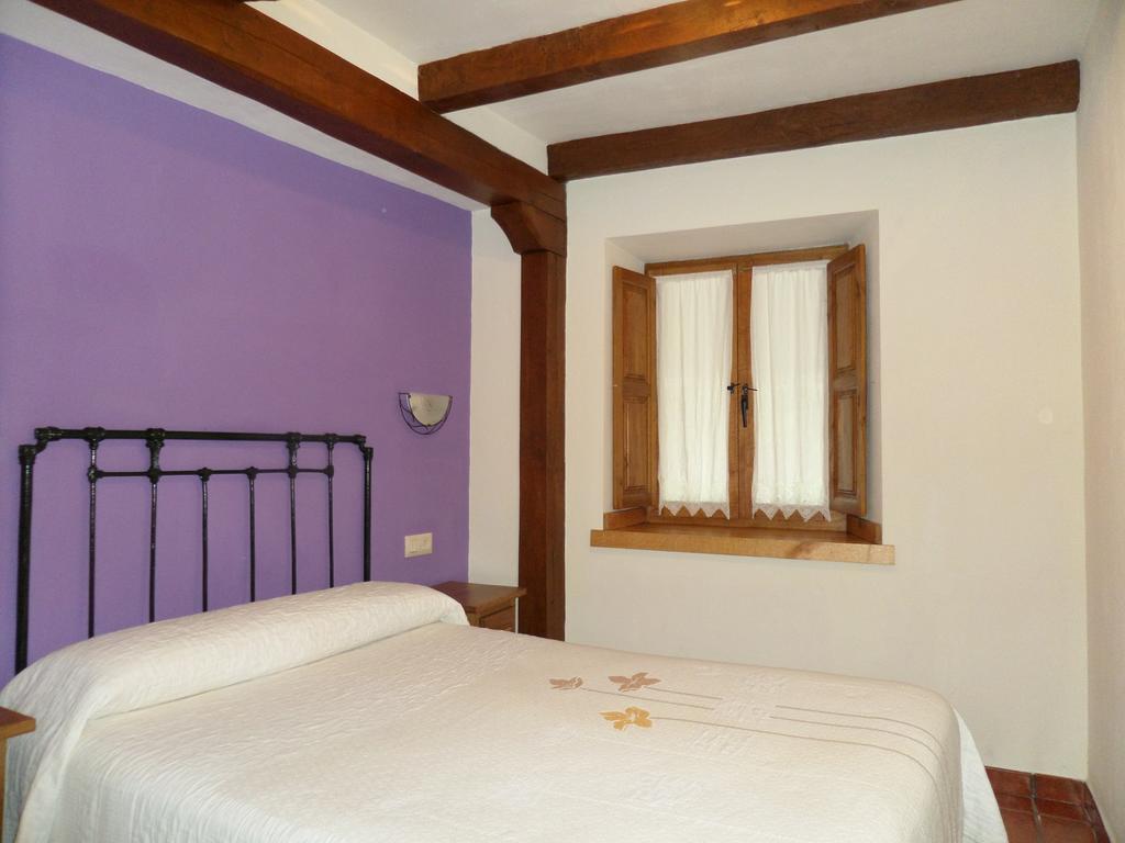 Apartamentos Rurales Las Rocas De Brez Camaleno Exterior photo